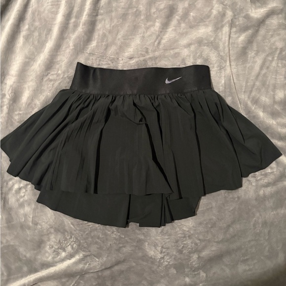Nike Dresses & Skirts - Nike Tennis Skirt (with built in shorts)
